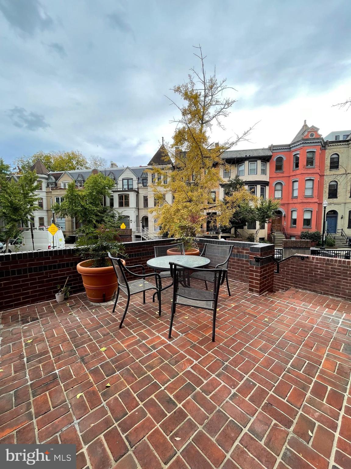 1615 New Hampshire Ave NW #52