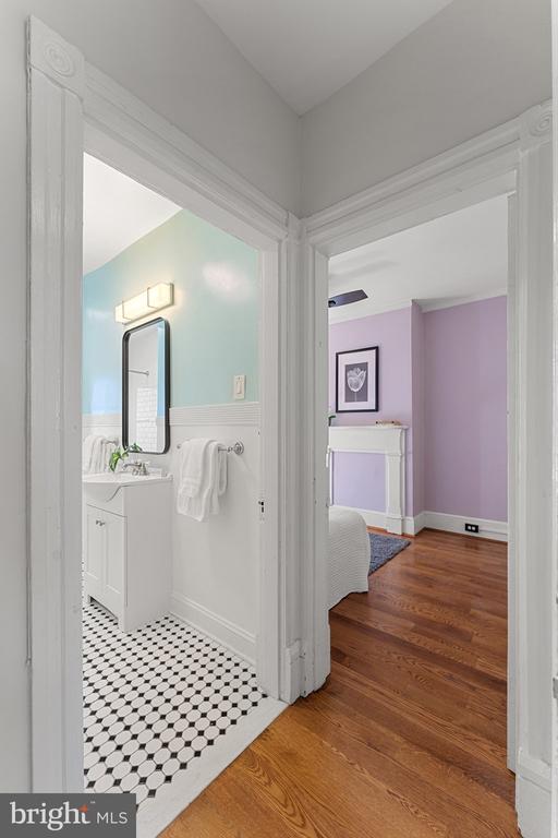 124 6th St SE