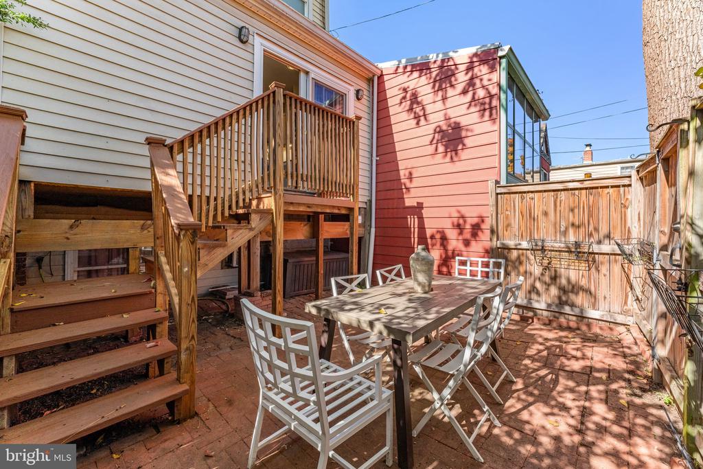 124 6th St SE