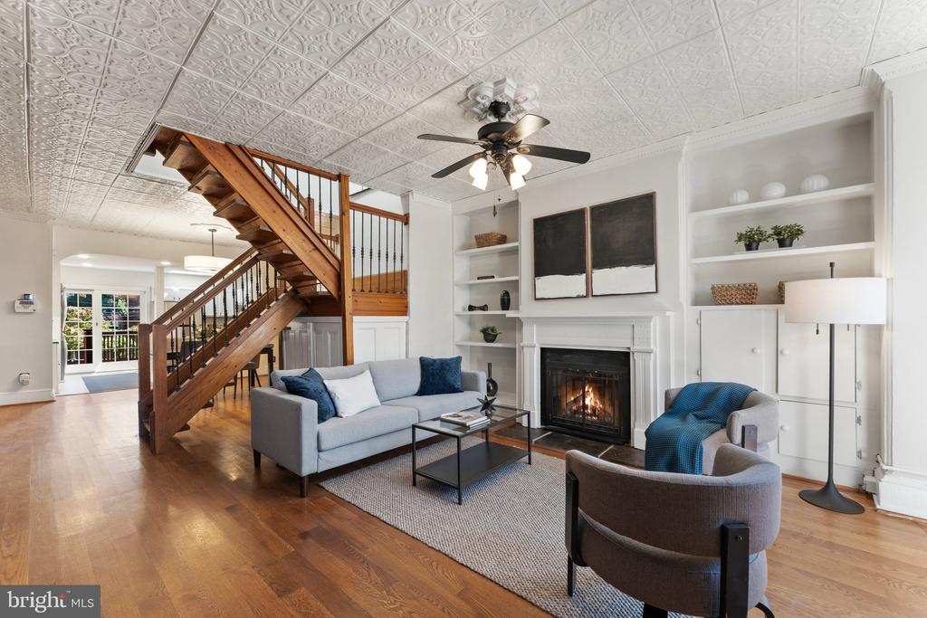 124 6th St SE