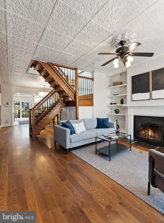 124 6th St SE