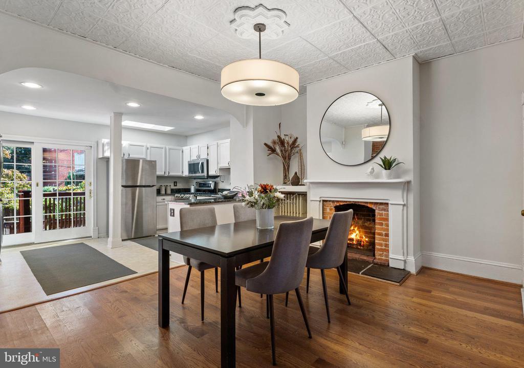 124 6th St SE