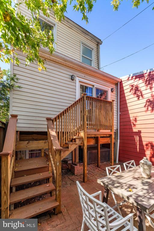 124 6th St SE