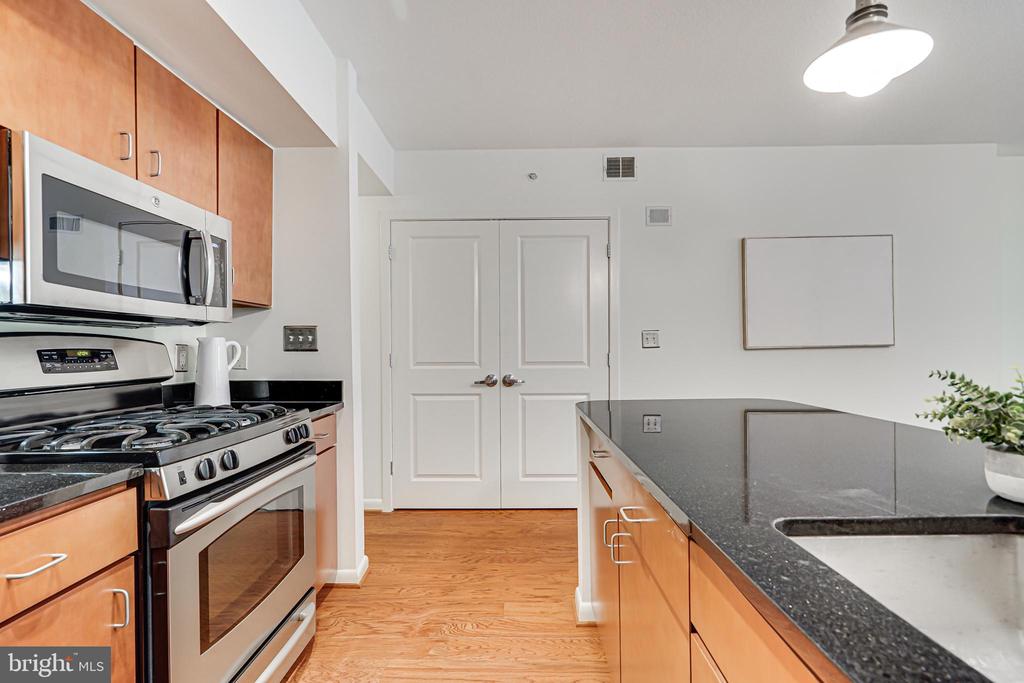 1001 L St NW #205