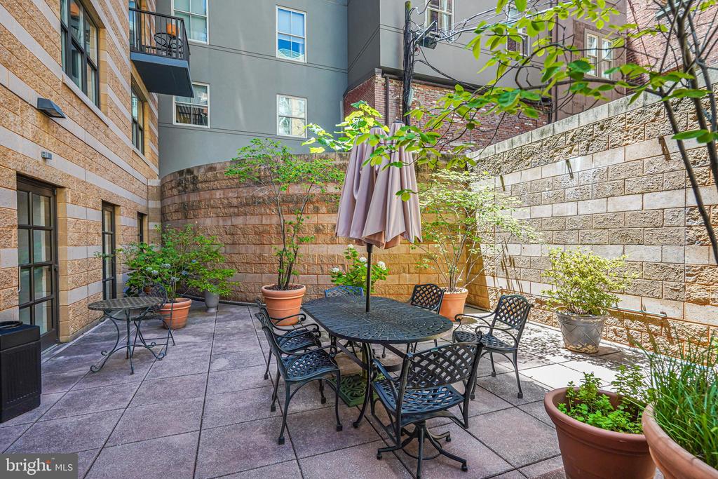 1001 L St NW #205