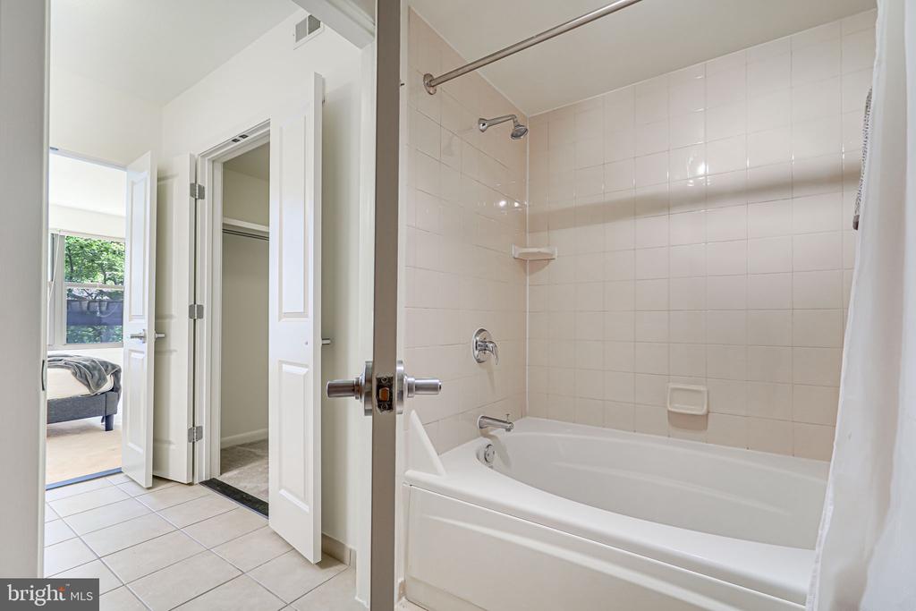 1001 L St NW #205
