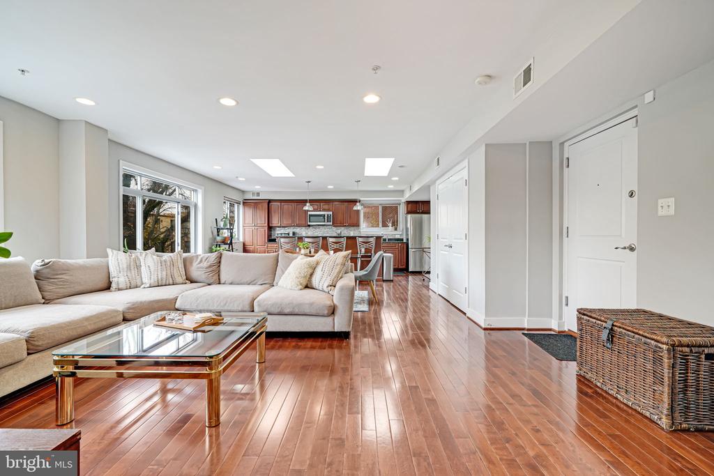 1322 Missouri Ave NW #404