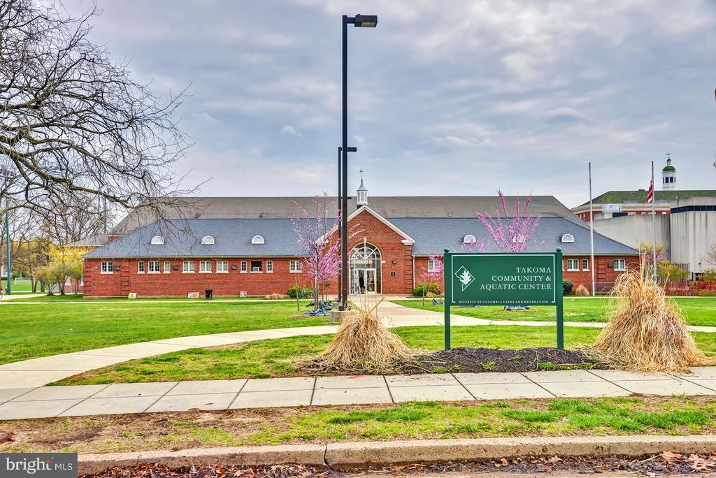 1322 Missouri Ave NW #404