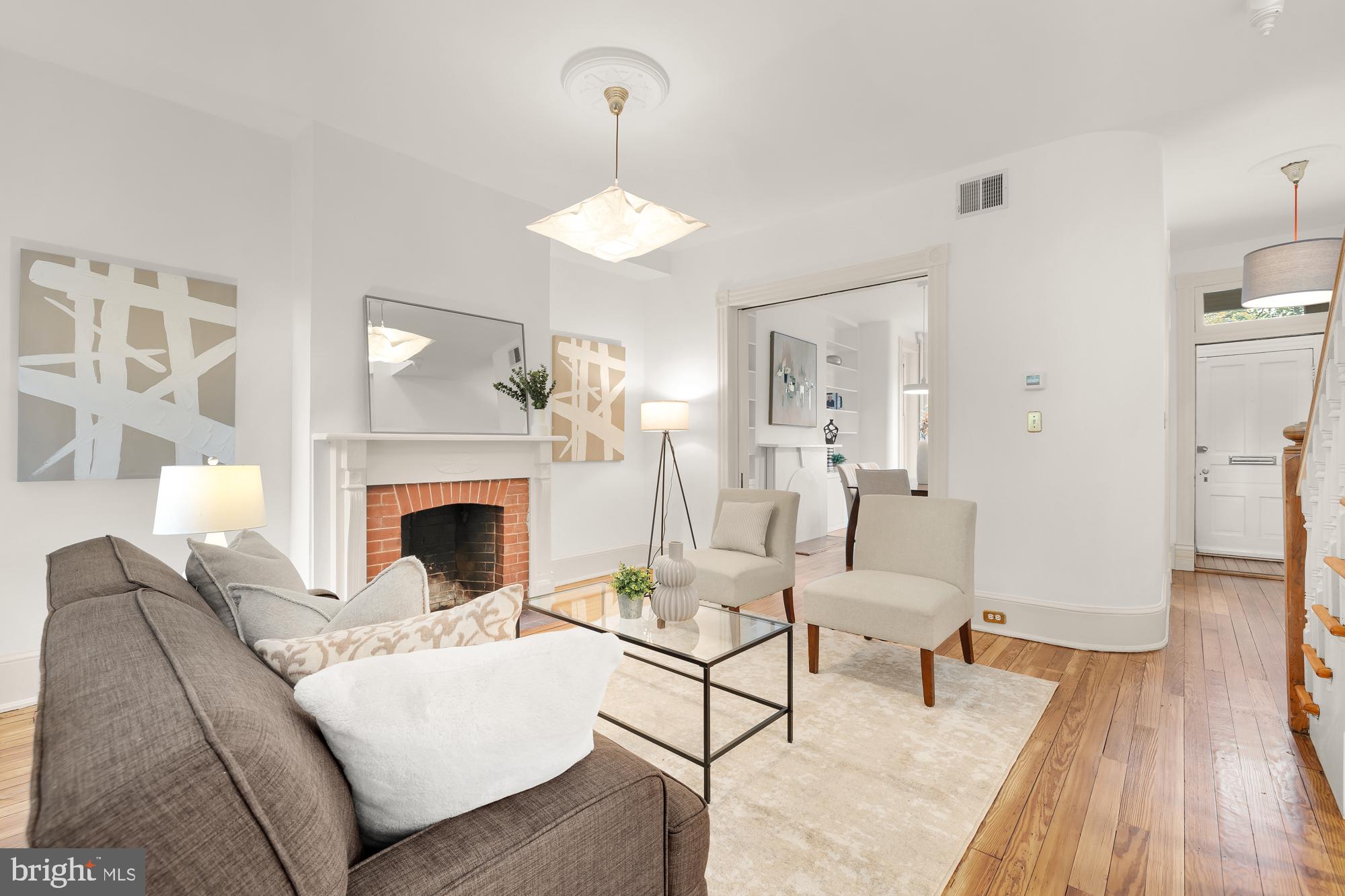 3242 Q St NW
