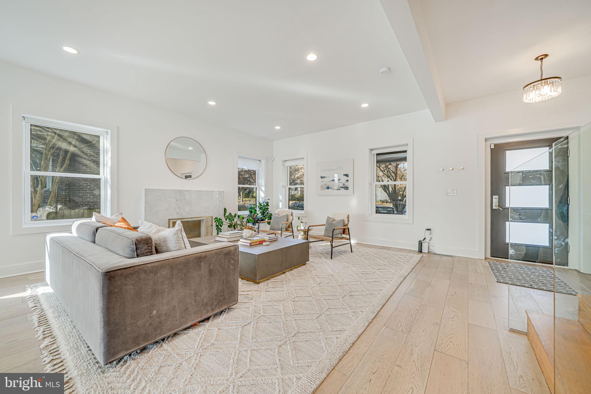 1308 Gallatin St NW