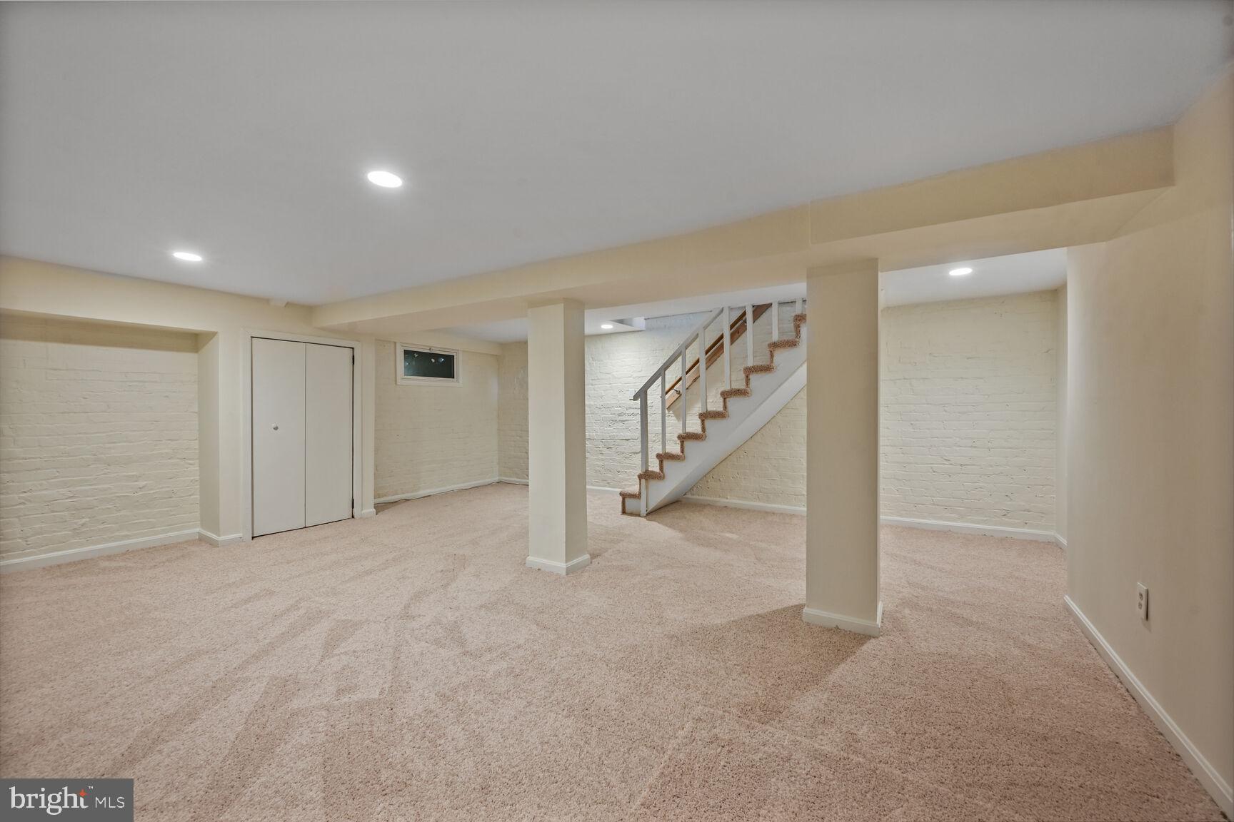 318 Allison St NW