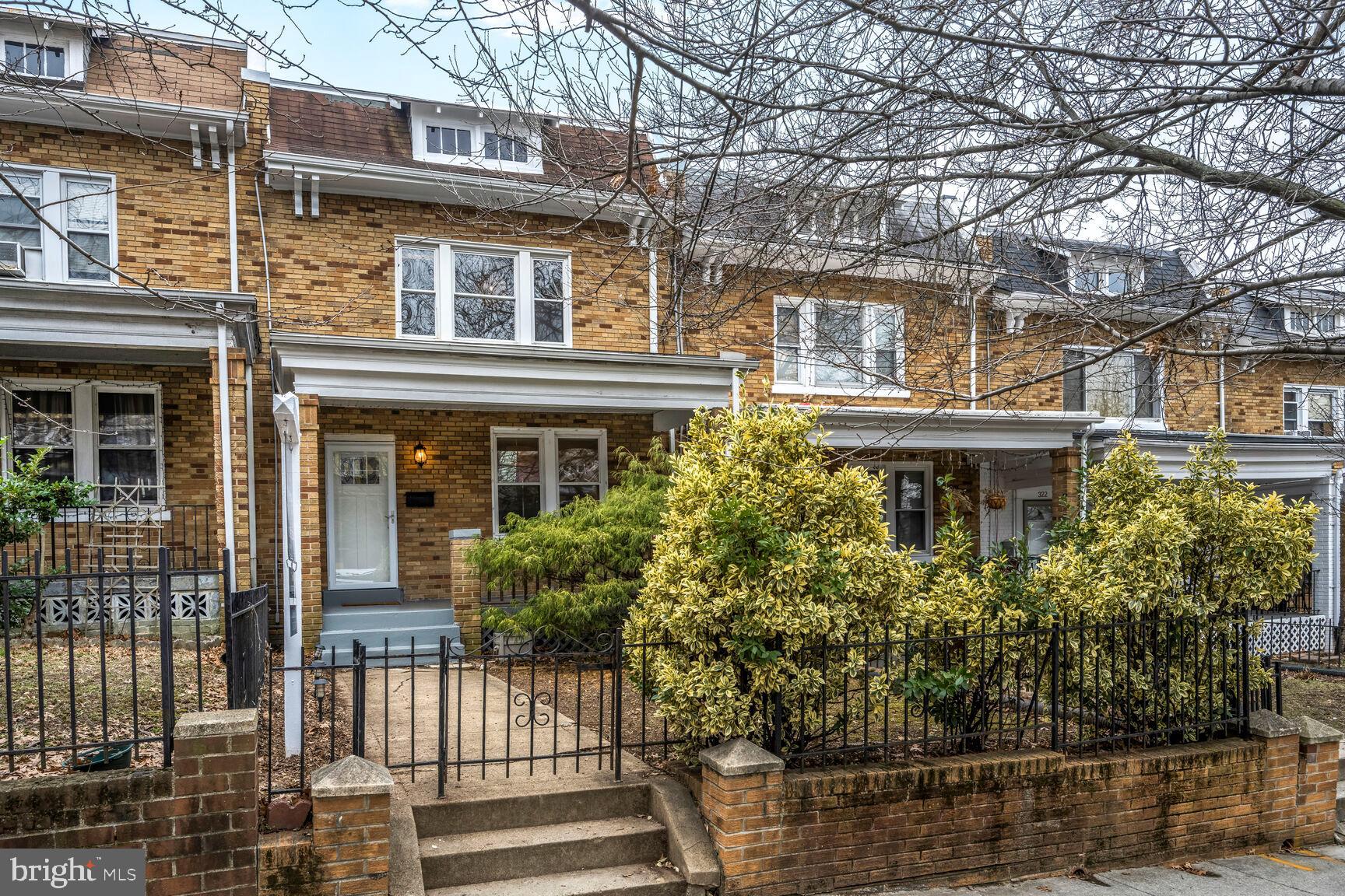 318 Allison St NW