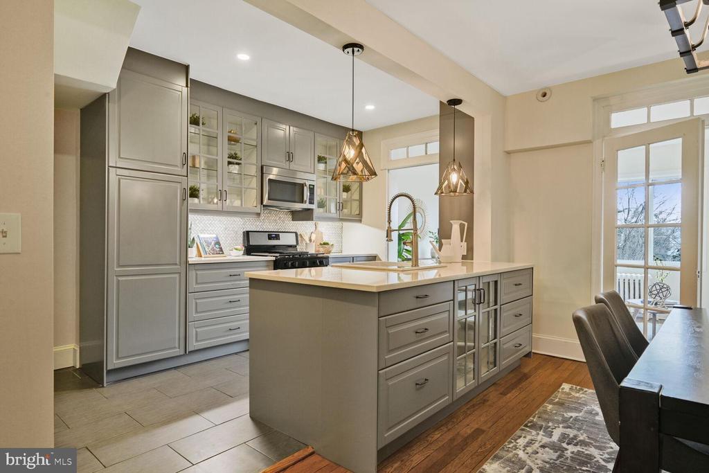 318 Allison St NW