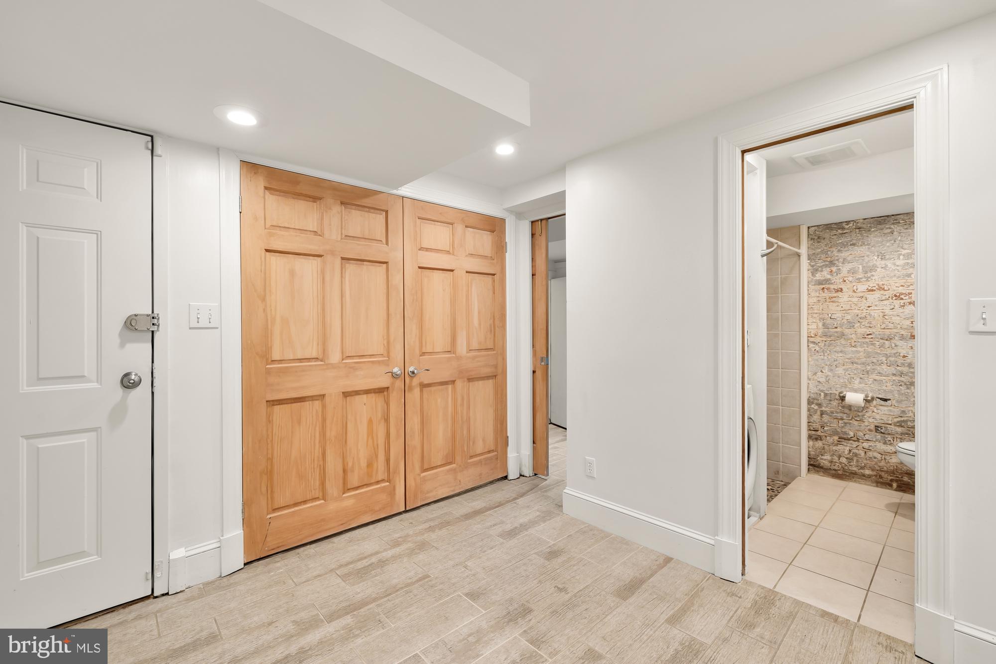 1423 Q ST NW