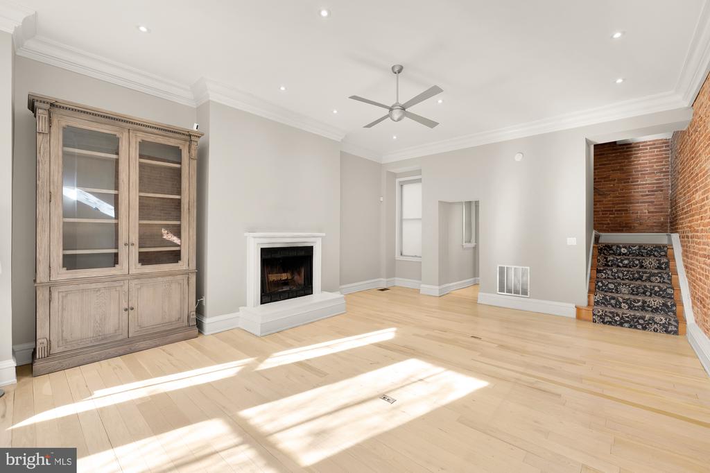 1423 Q ST NW