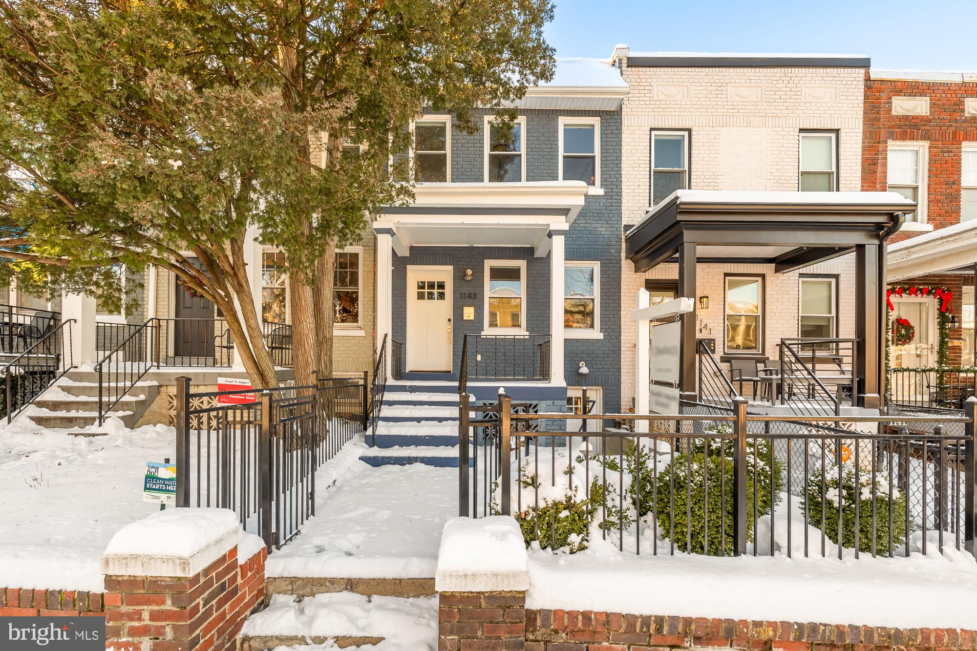 1143 Oates St NE