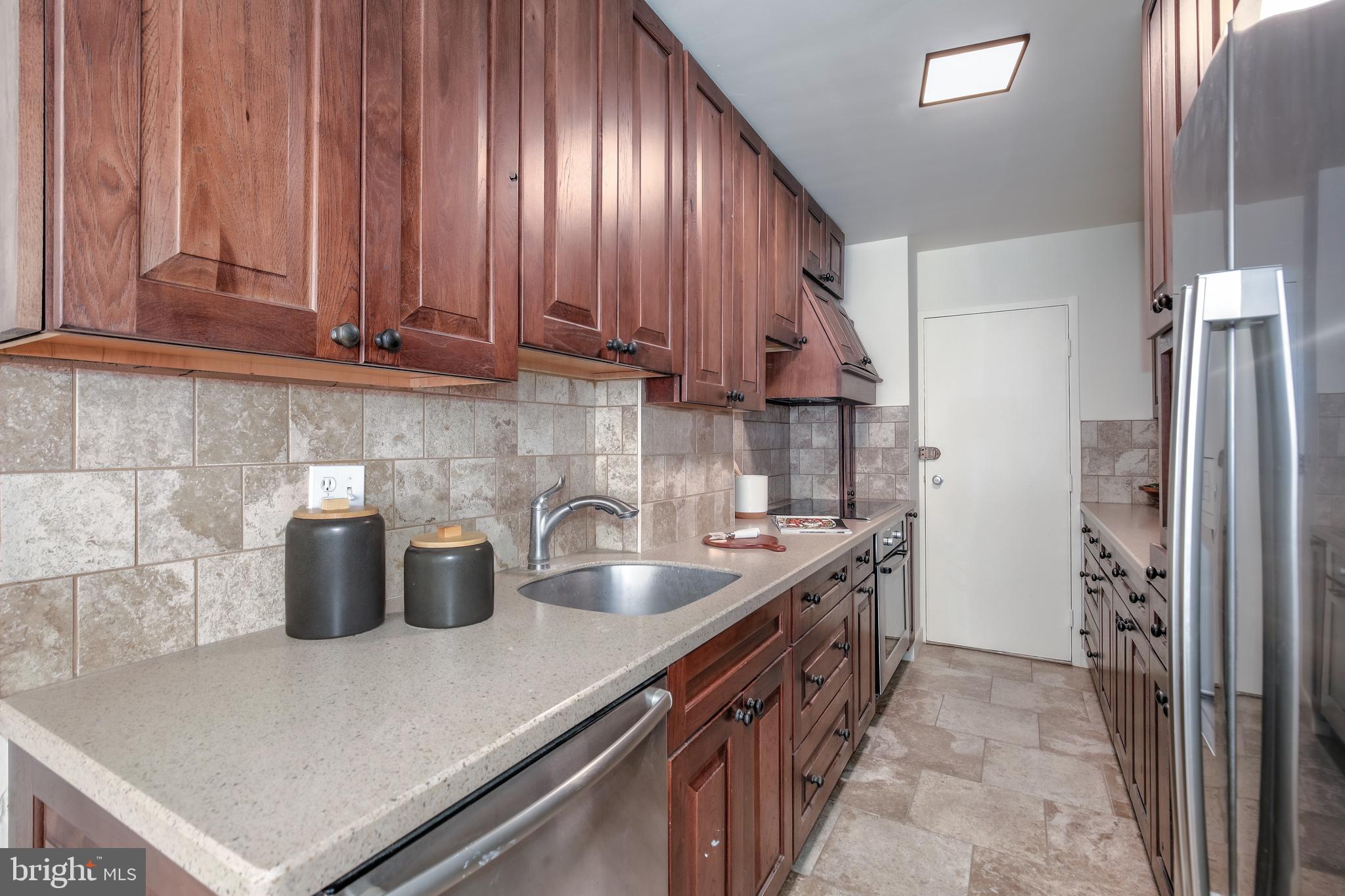 4600 Connecticut Ave NW #708