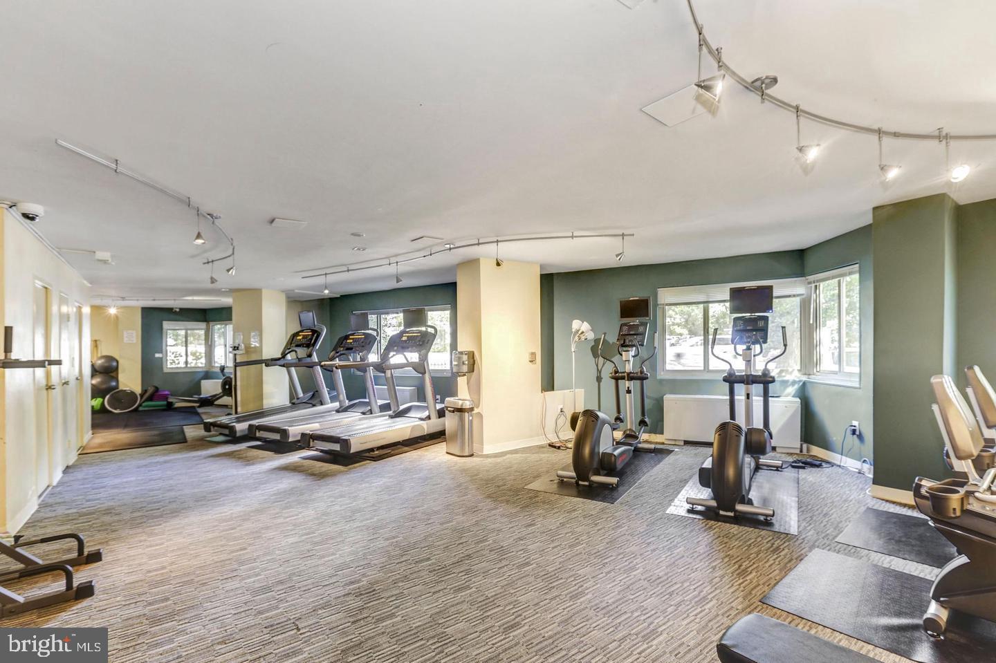 4600 Connecticut Ave NW #708