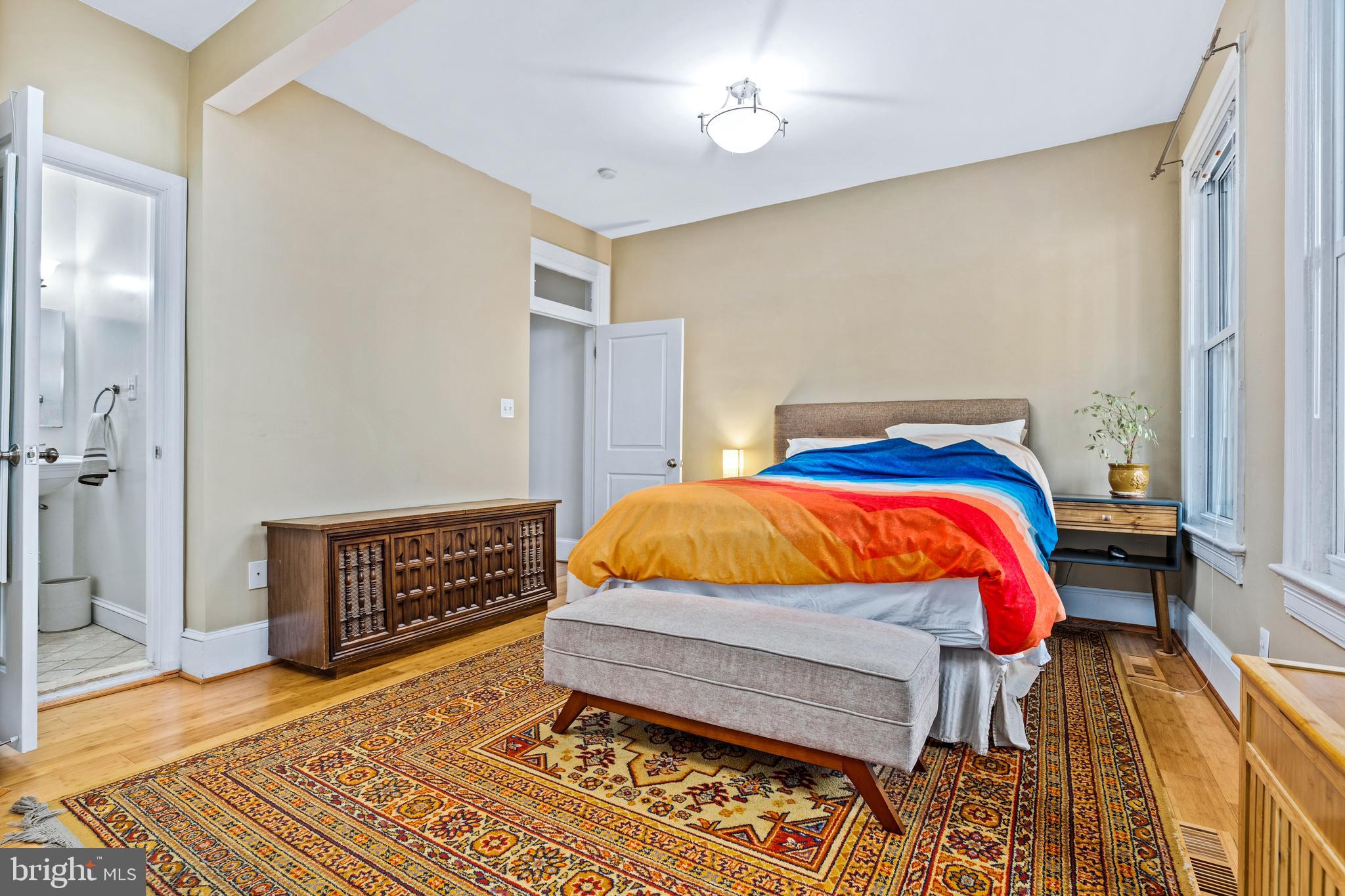 1705 Euclid St NW #1