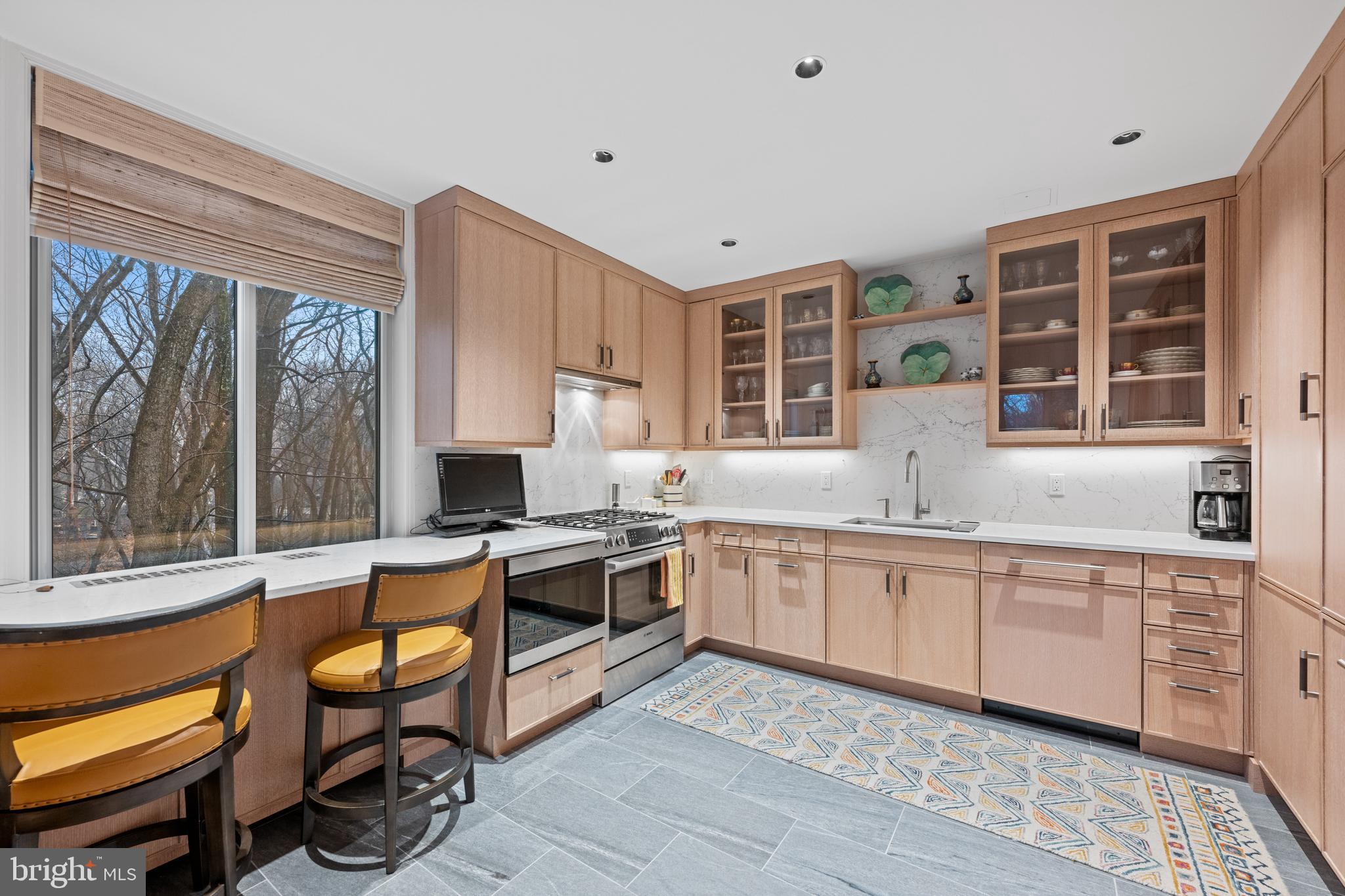 4100 Cathedral Ave NW #803