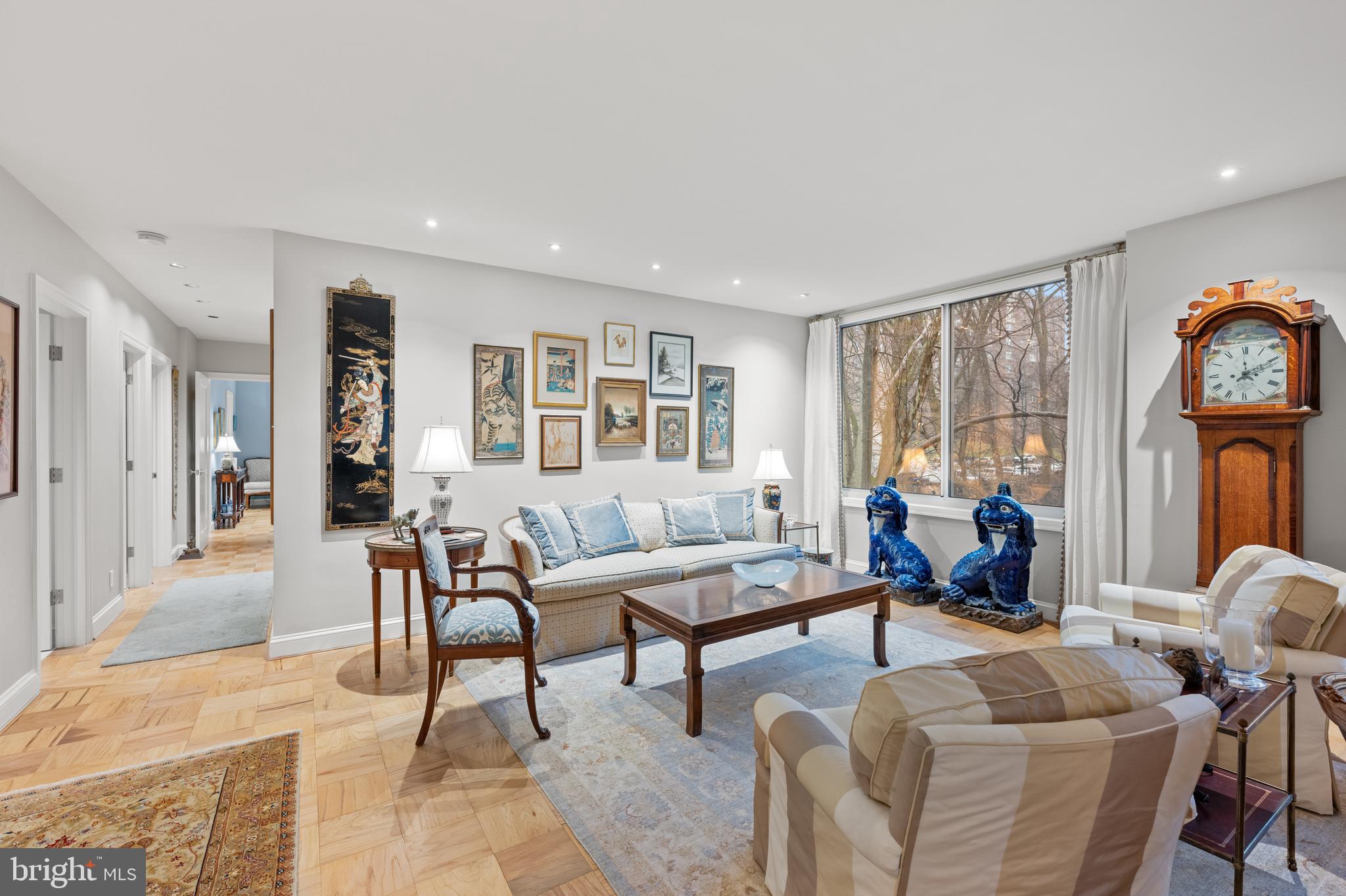 4100 Cathedral Ave NW #803