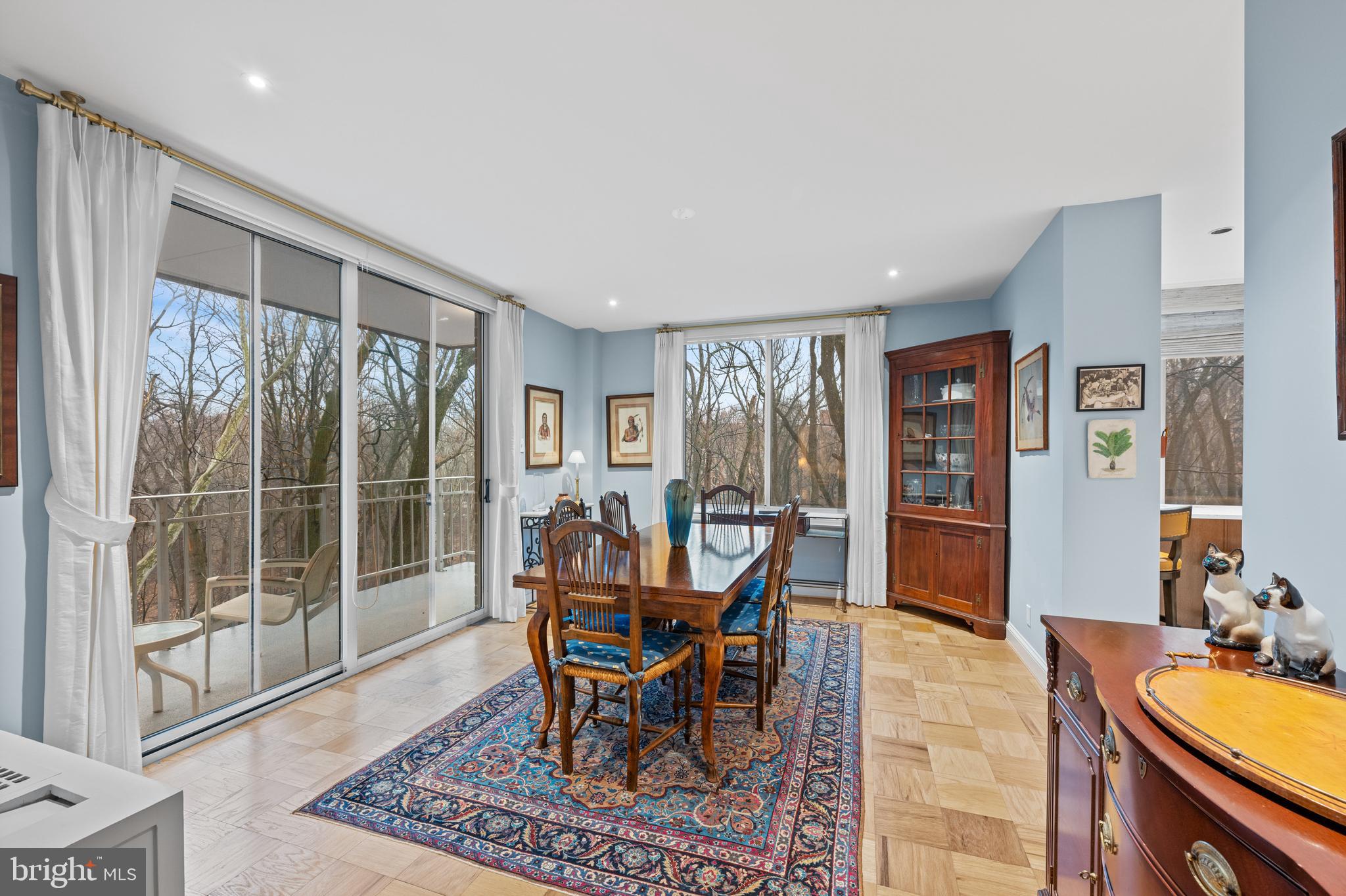 4100 Cathedral Ave NW #803