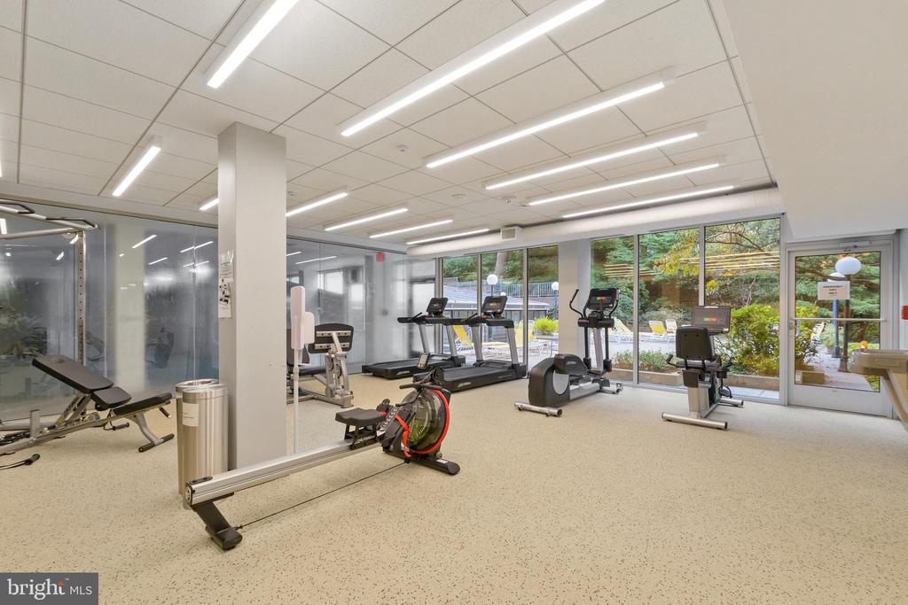 4100 Cathedral Ave NW #803