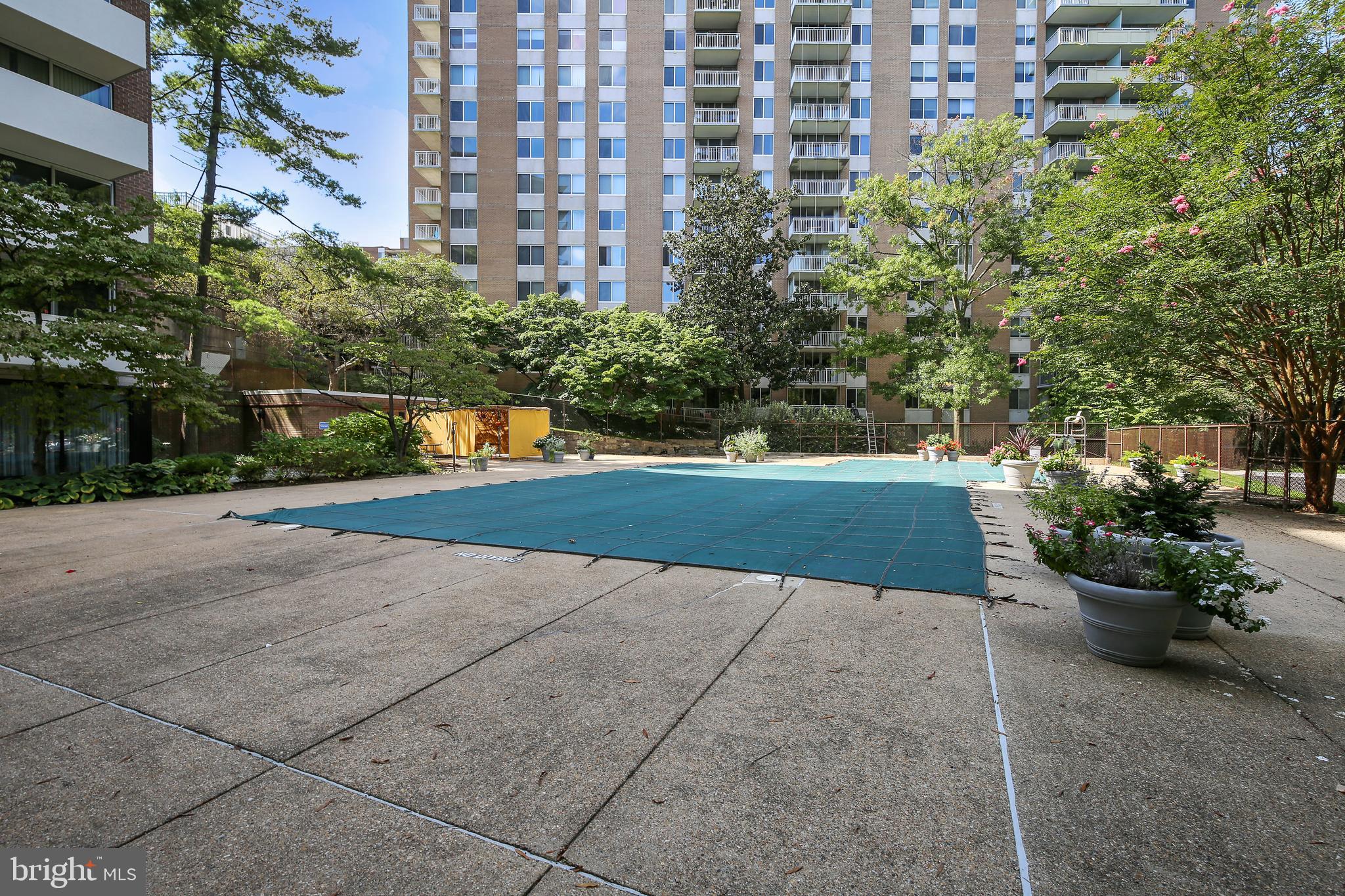 2939 van Ness St NW #1221