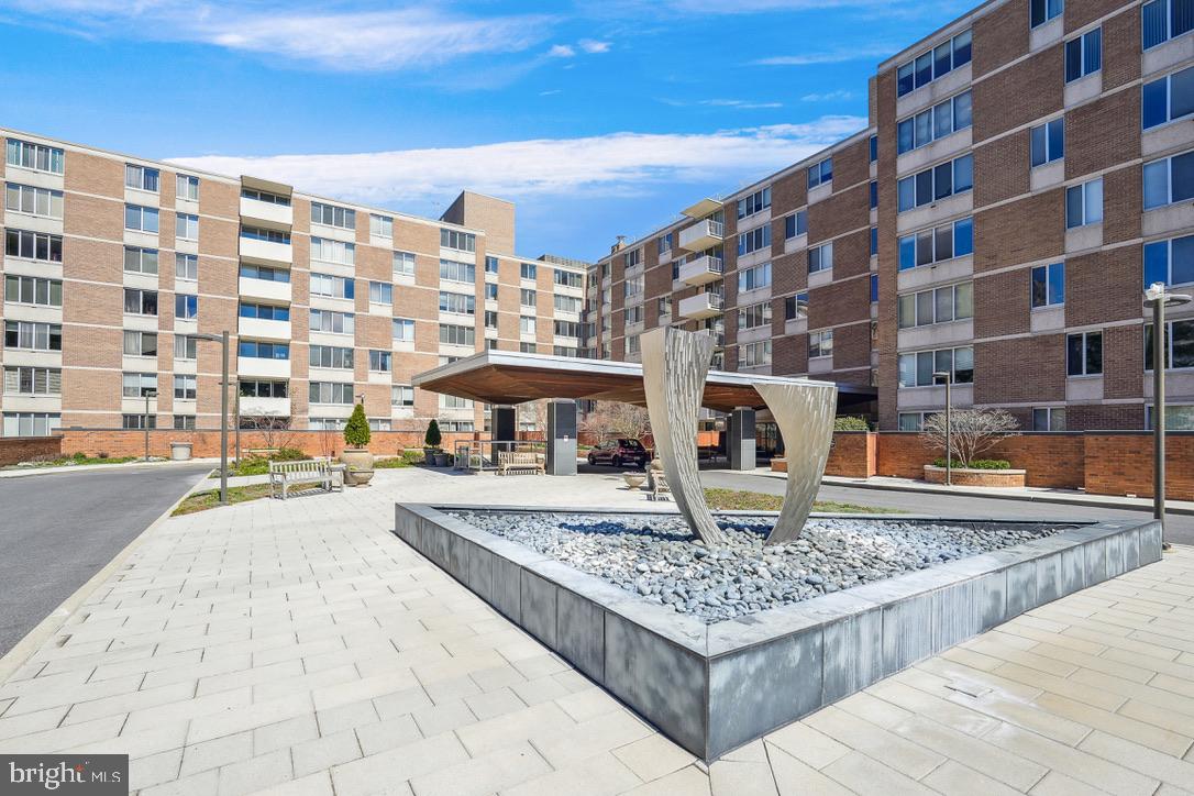 2939 van Ness St NW #1221