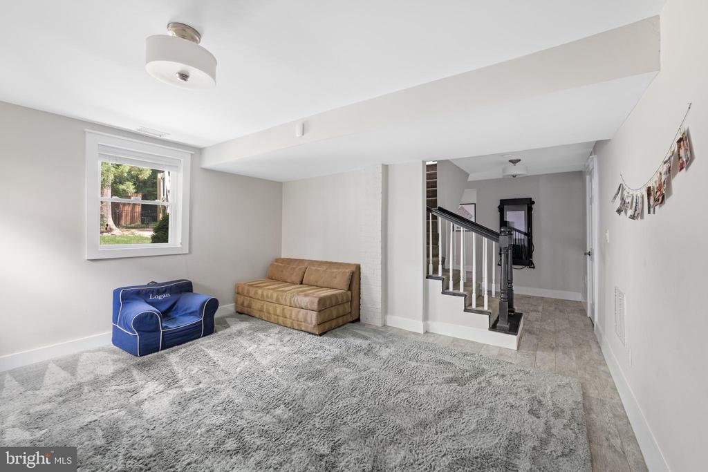 4125 46th St NW