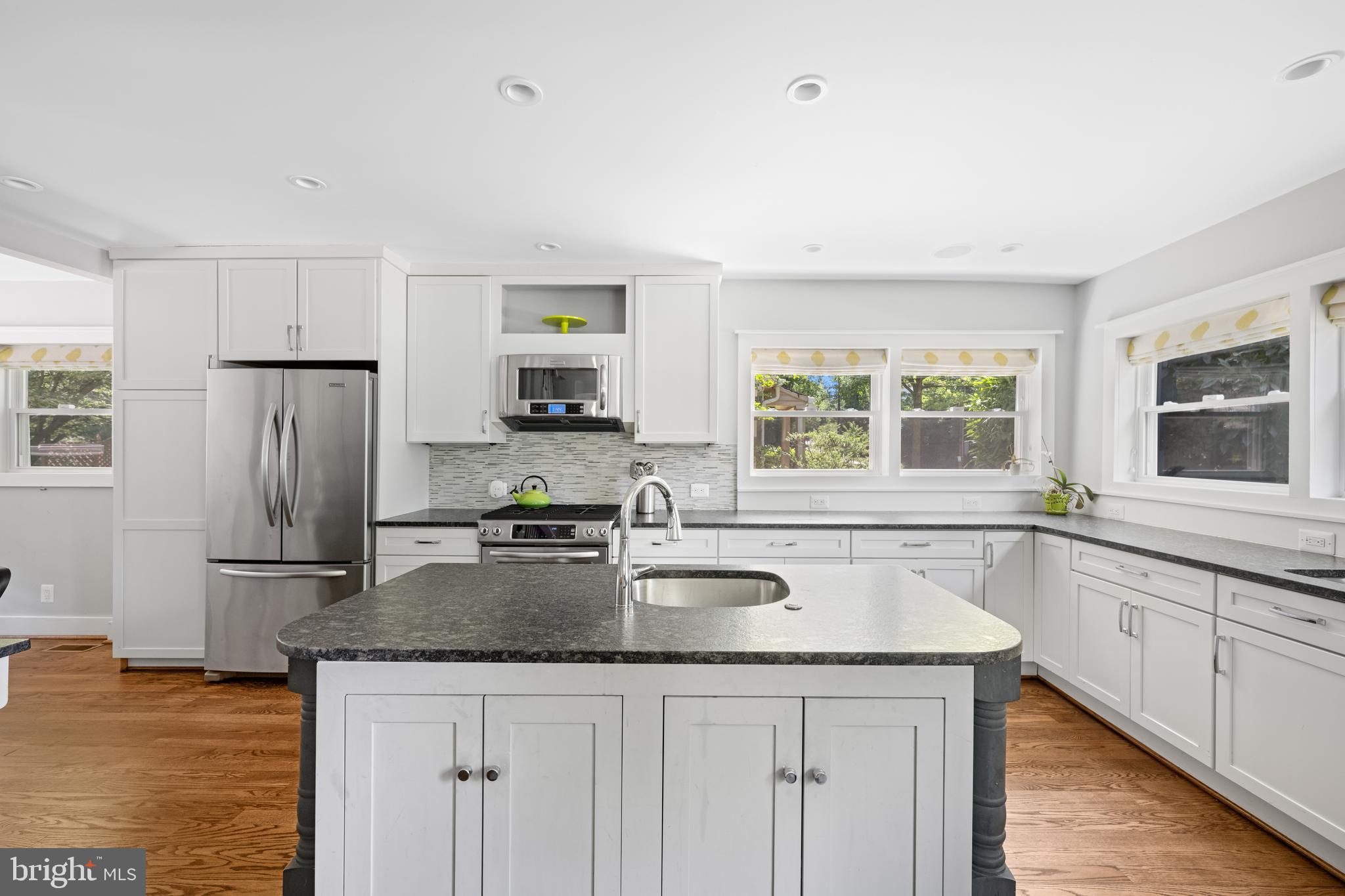 4125 46th St NW