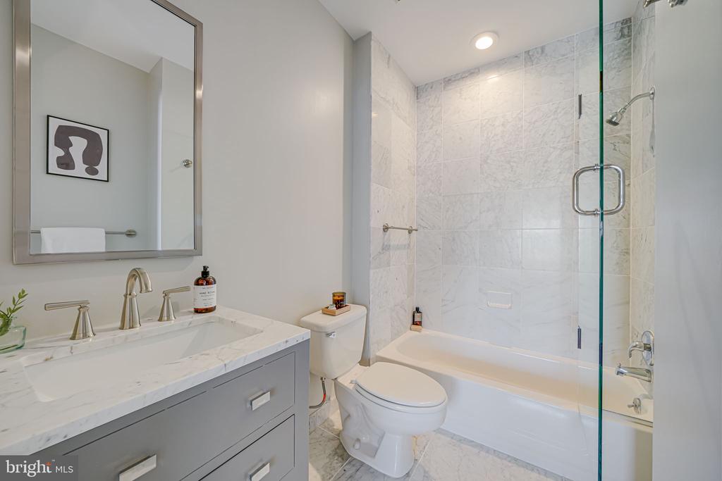1437 Rhode Island Ave NW #801-802