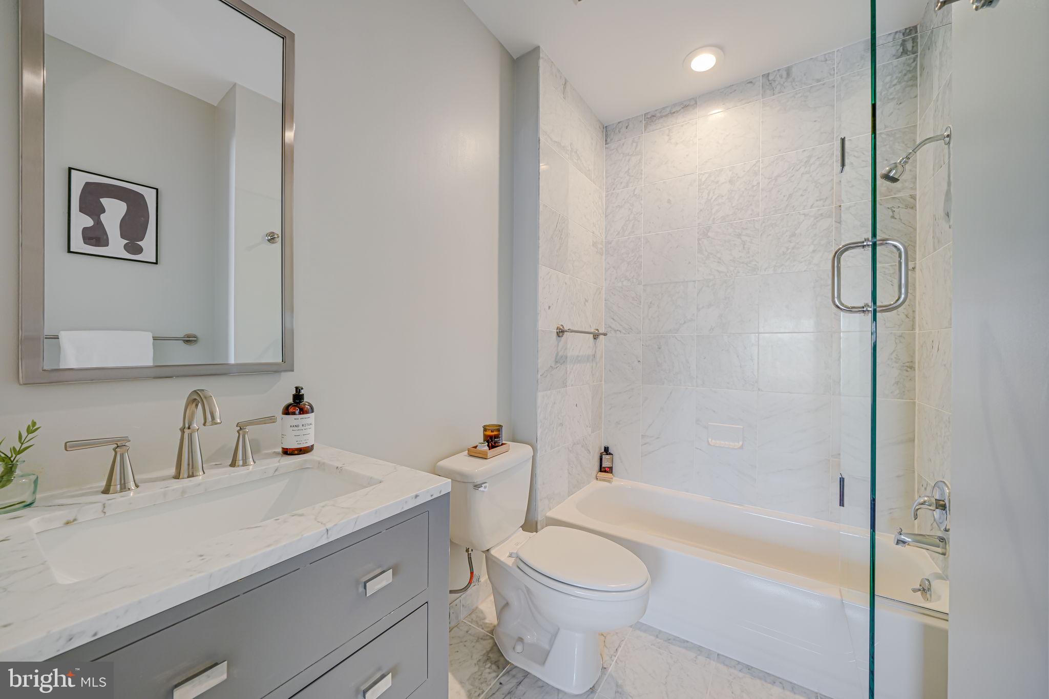 1437 Rhode Island Ave NW #801-802