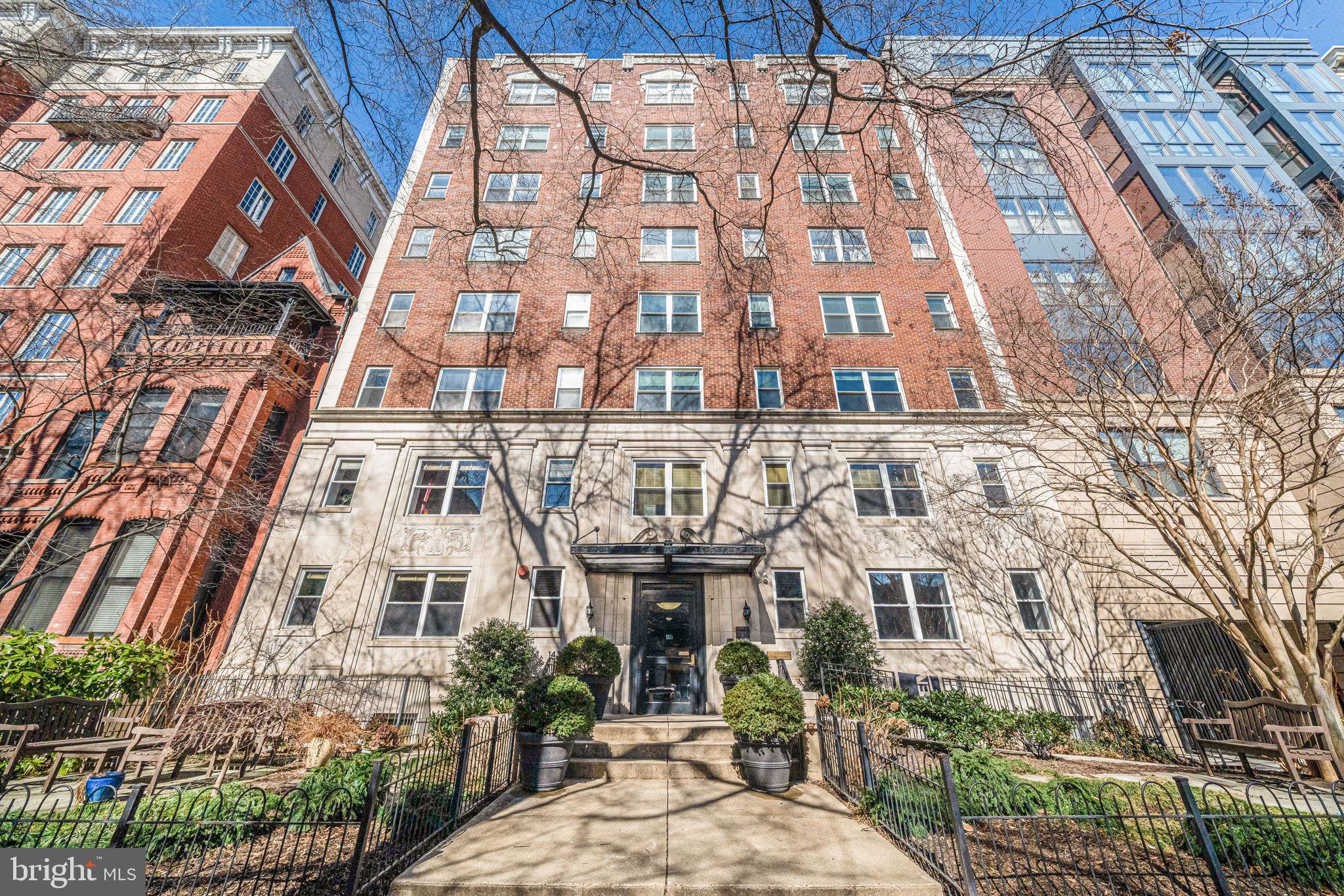 1437 Rhode Island Ave NW #801-802