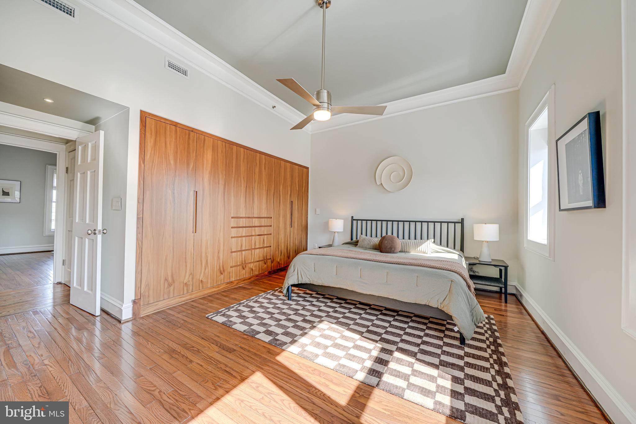 1437 Rhode Island Ave NW #801-802