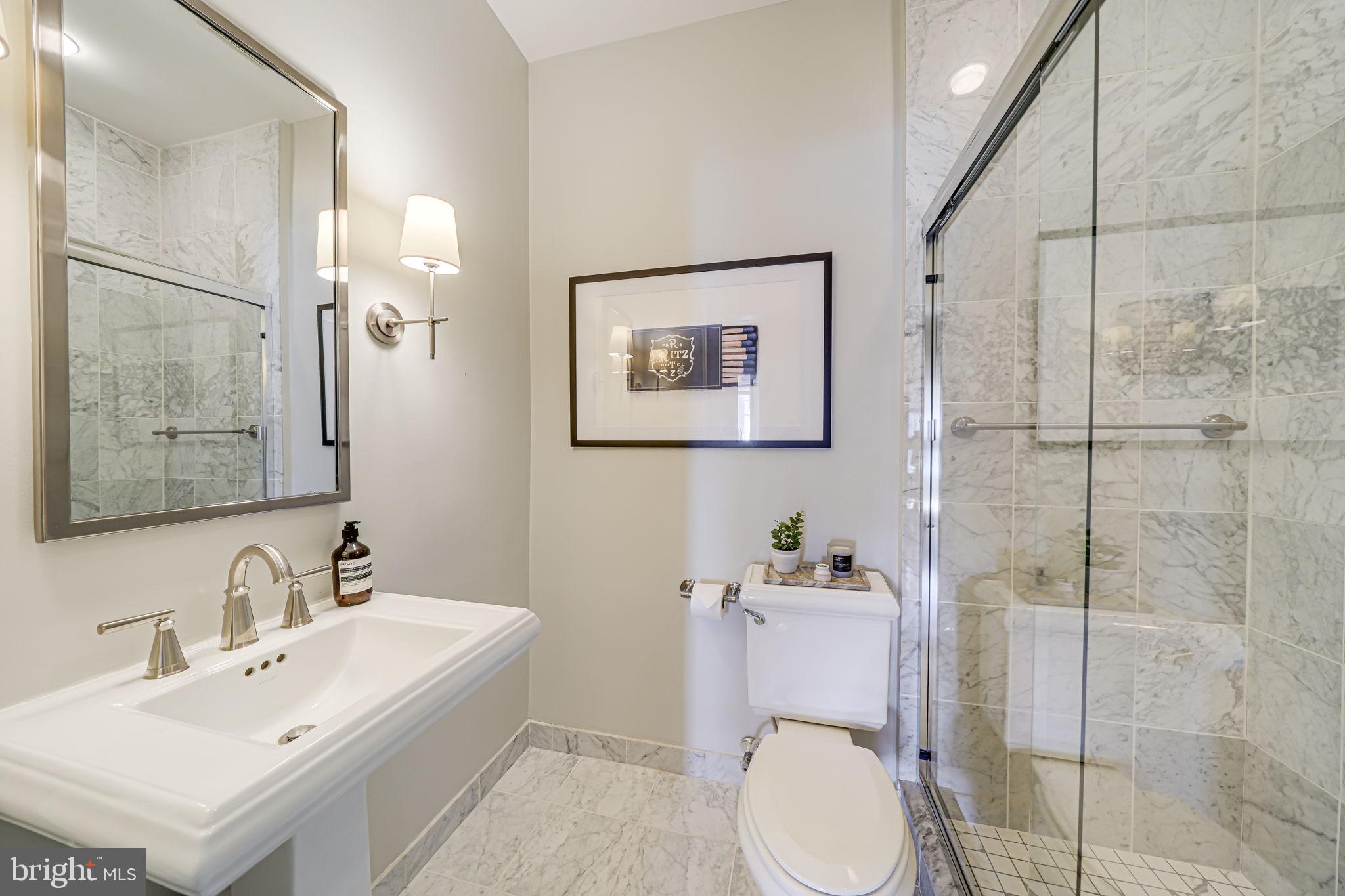 1437 Rhode Island Ave NW #801-802