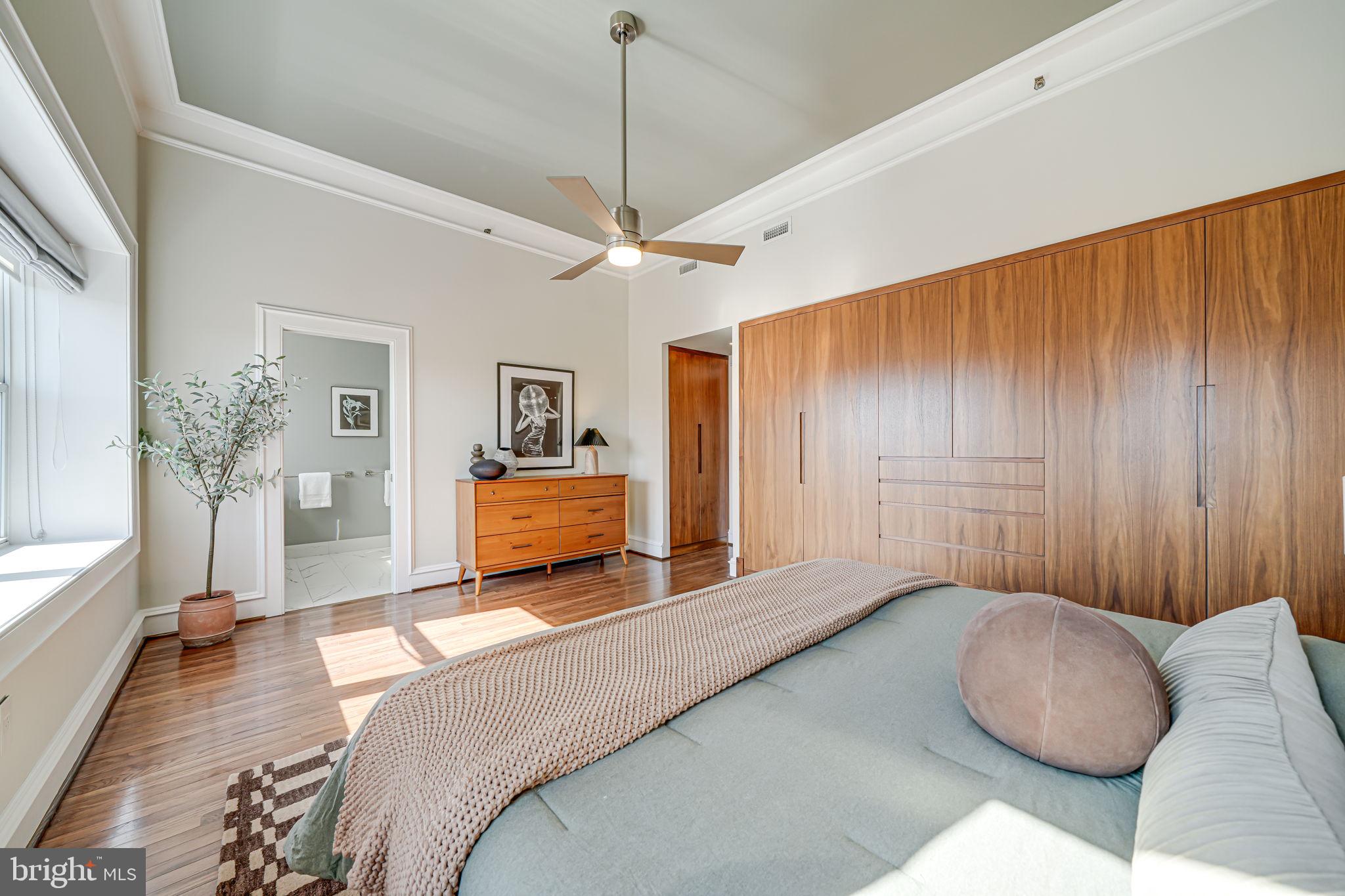 1437 Rhode Island Ave NW #801-802