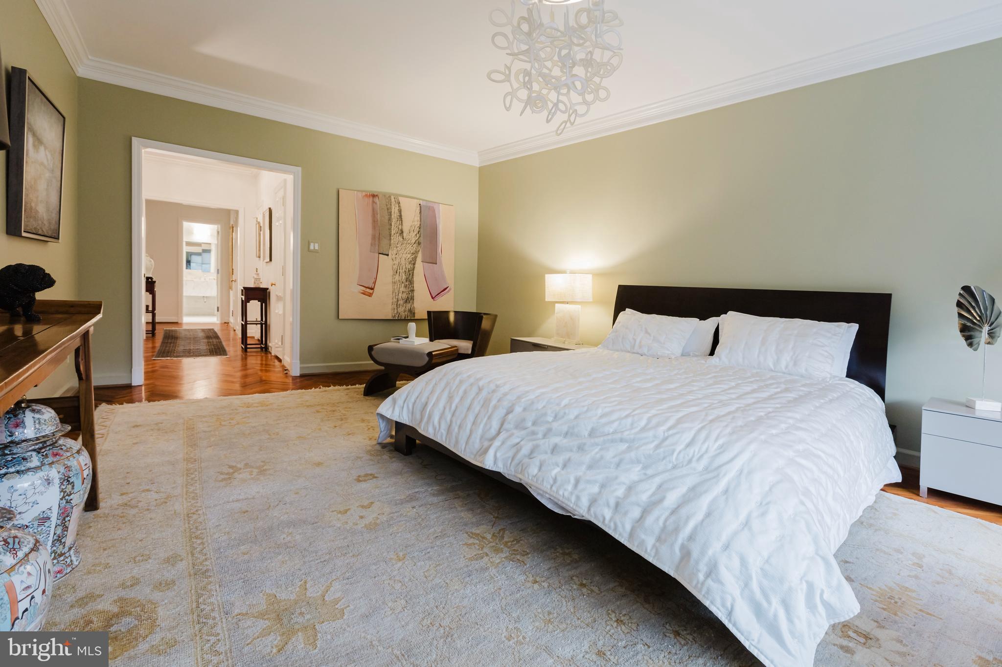 2700 CALVERT STREET NW 217