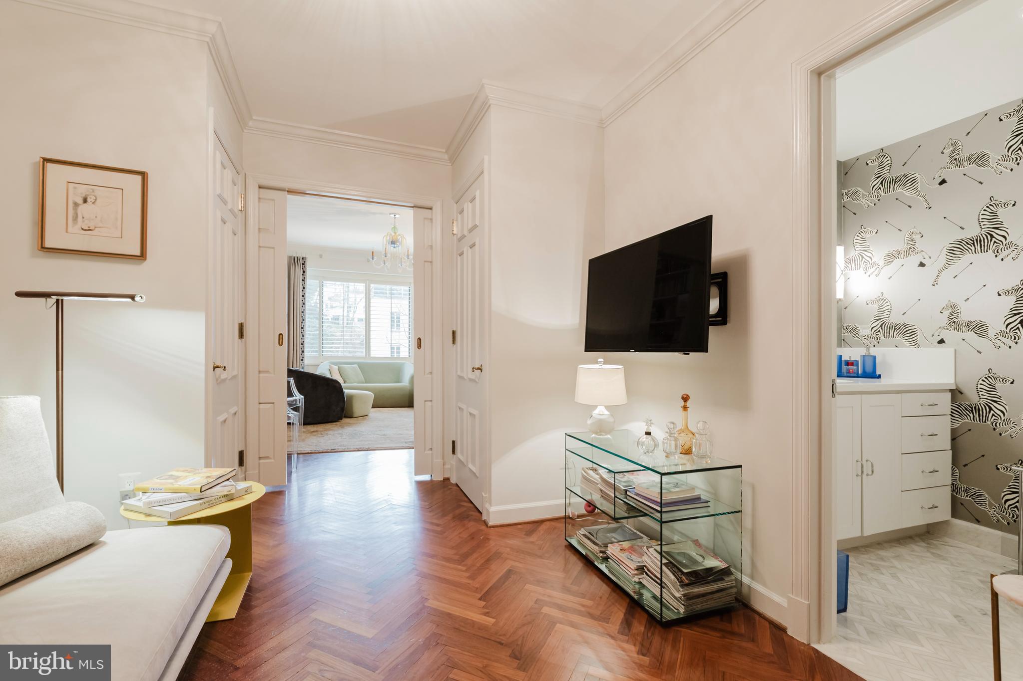 2700 CALVERT STREET NW 217