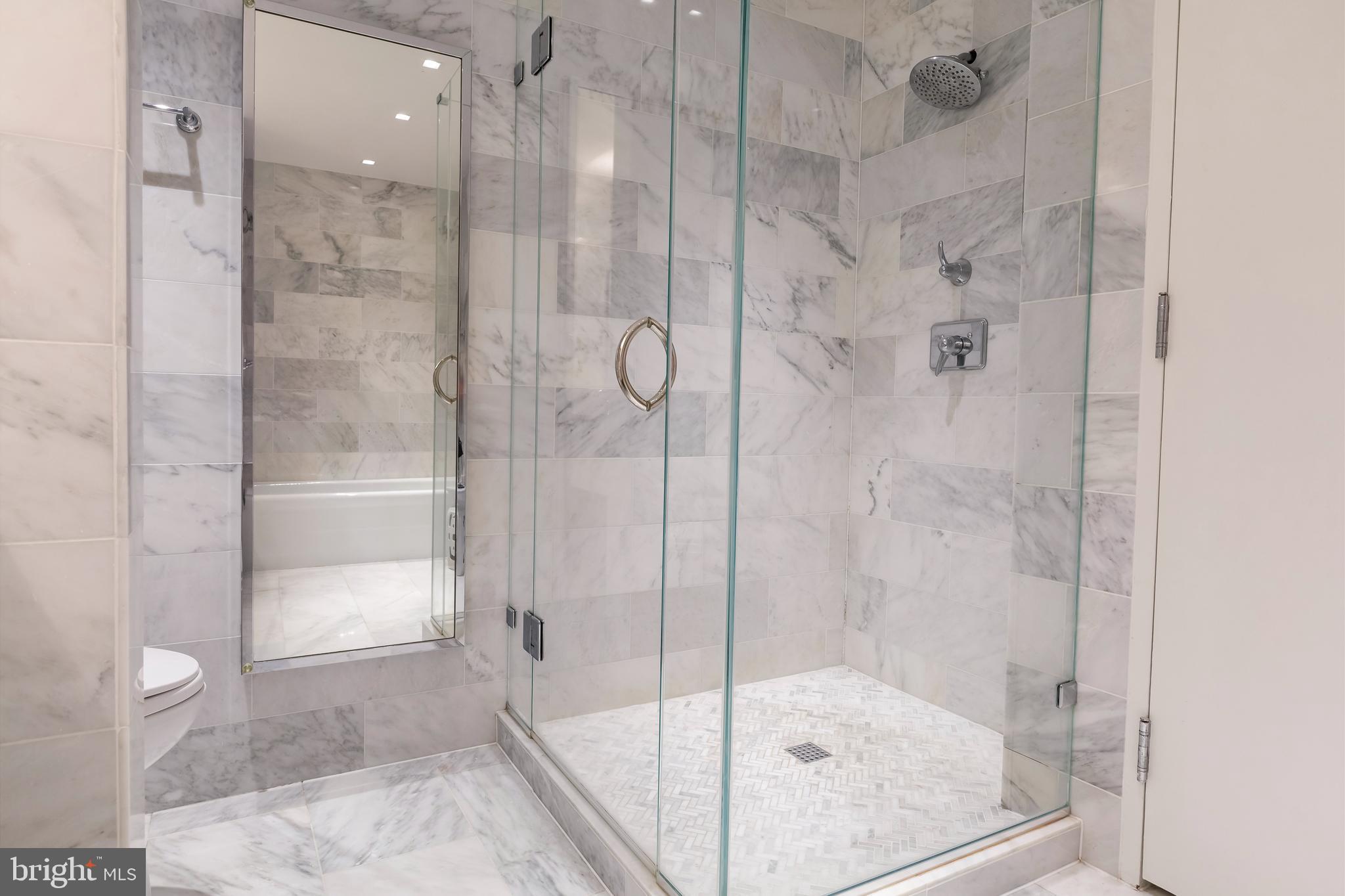 2700 CALVERT STREET NW 217