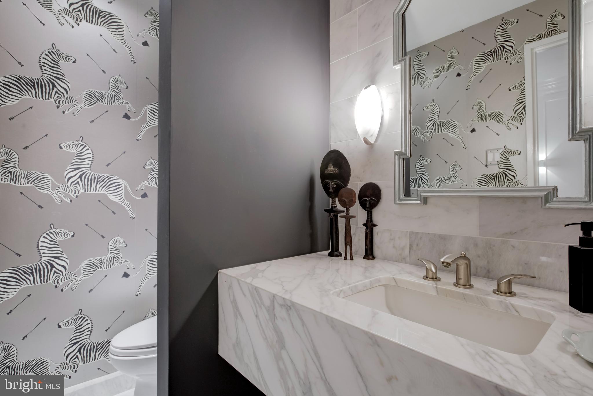 2700 CALVERT STREET NW 217