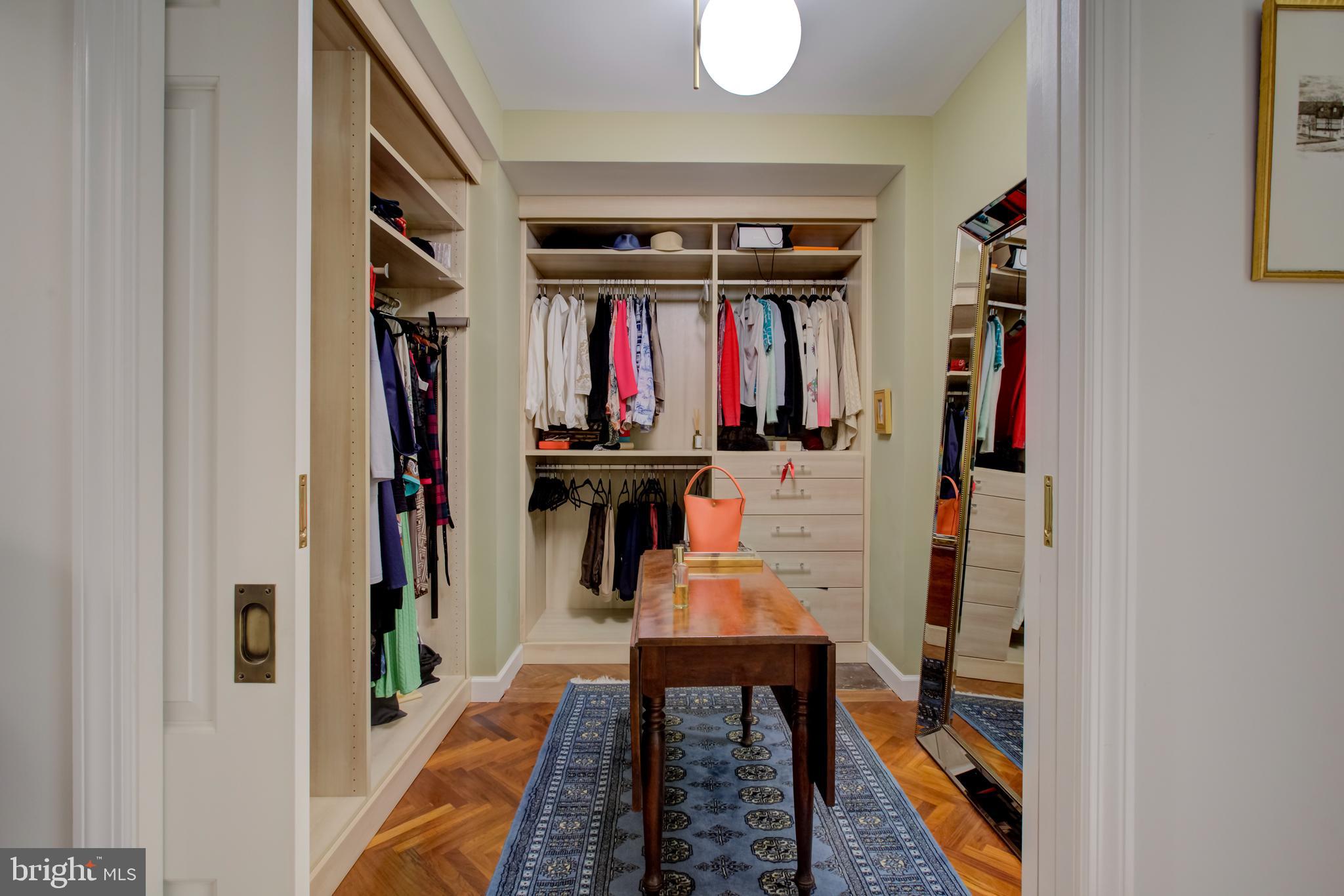 2700 CALVERT STREET NW 217