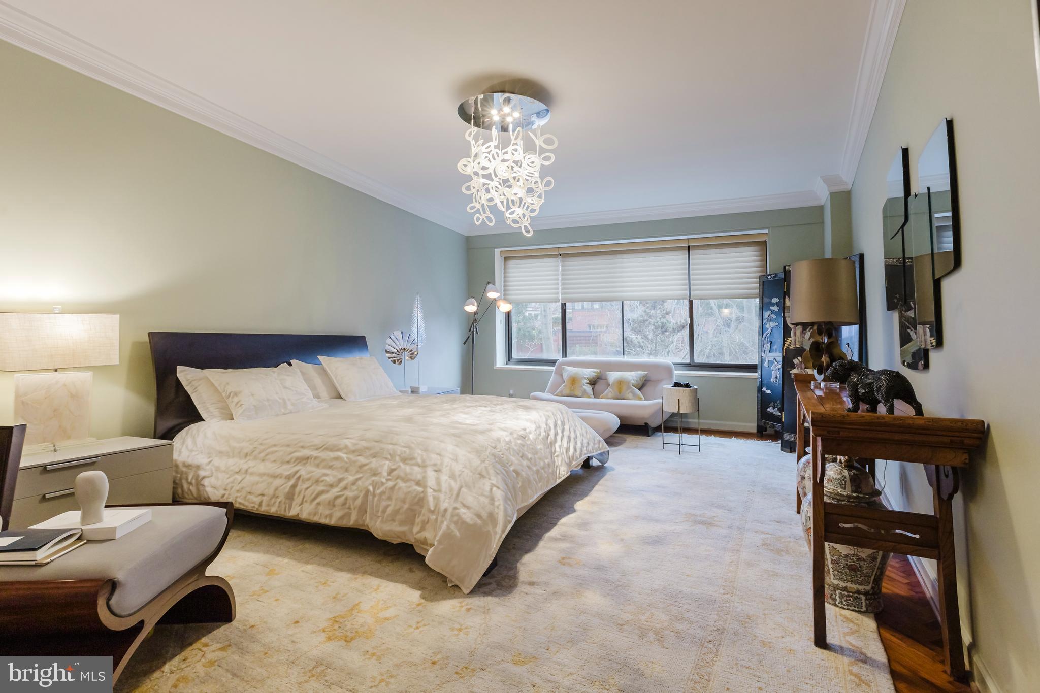 2700 CALVERT STREET NW 217