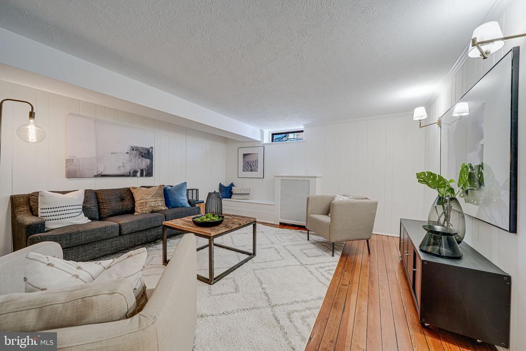 1411 Decatur St NW