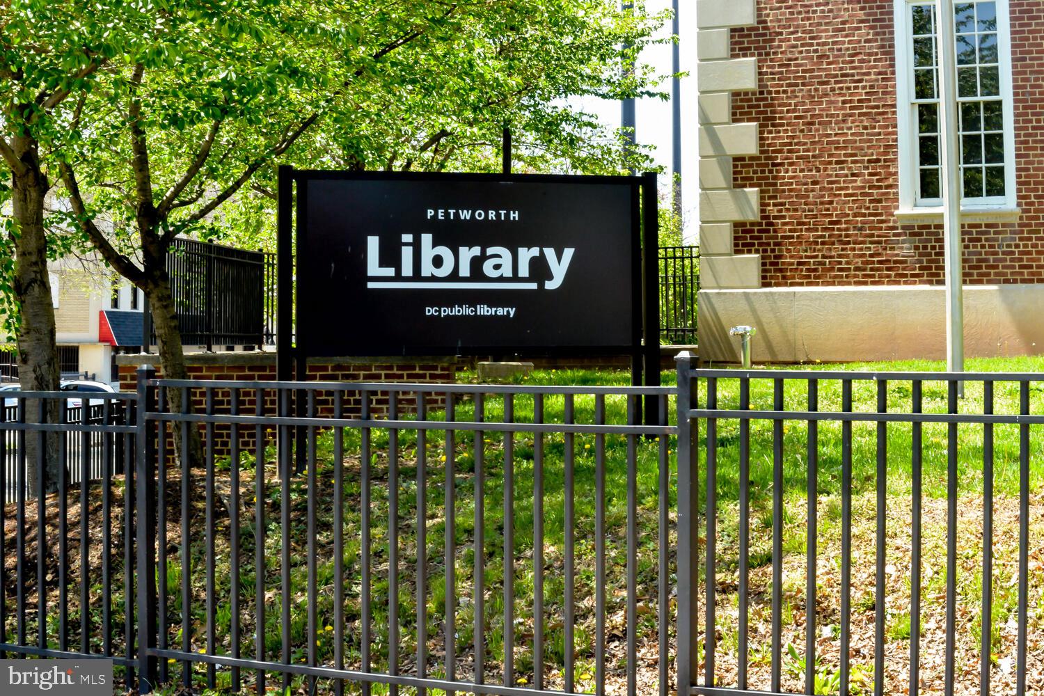 1411 Decatur St NW
