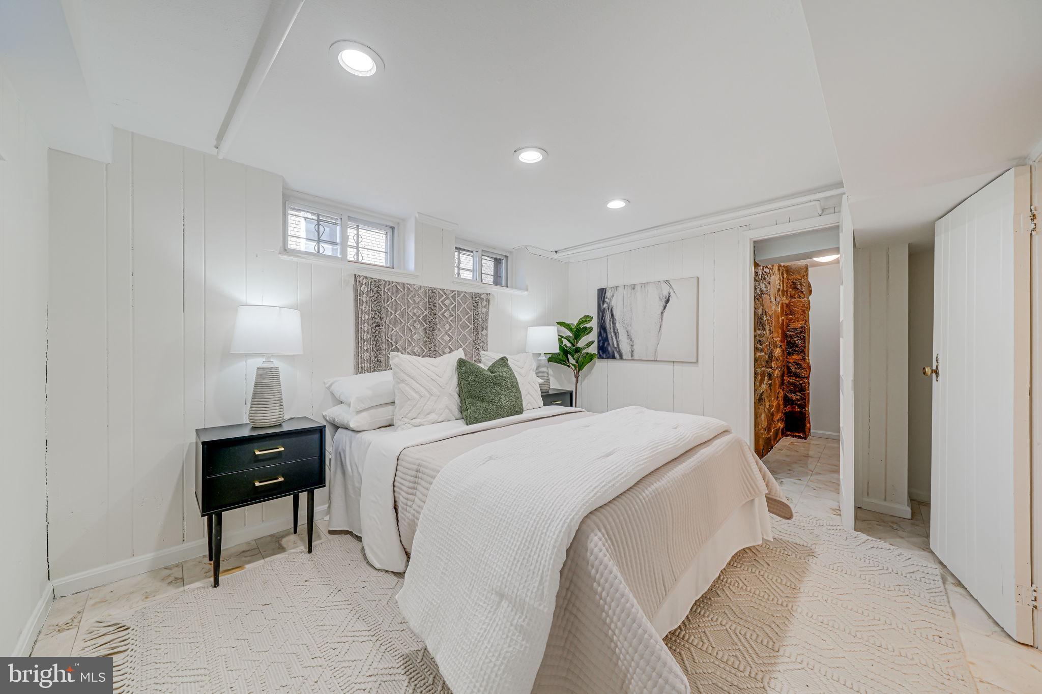 1411 Decatur St NW