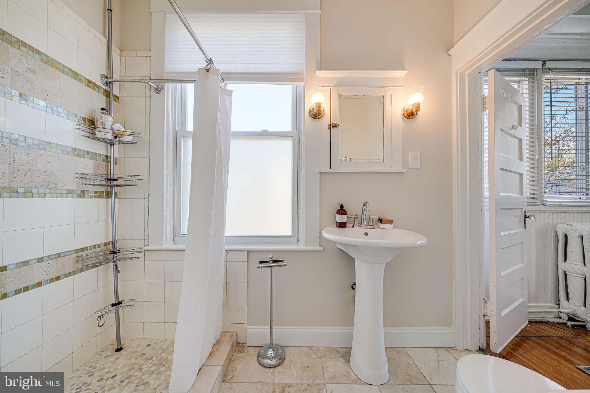 1411 Decatur St NW