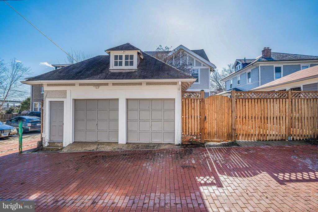1411 Decatur St NW