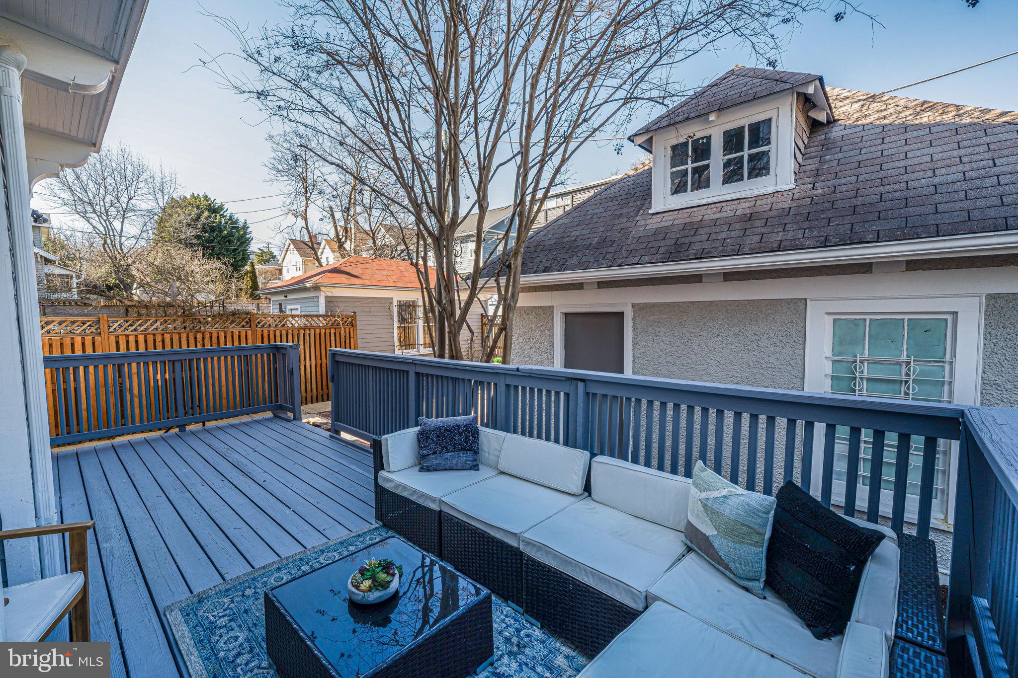 1411 Decatur St NW