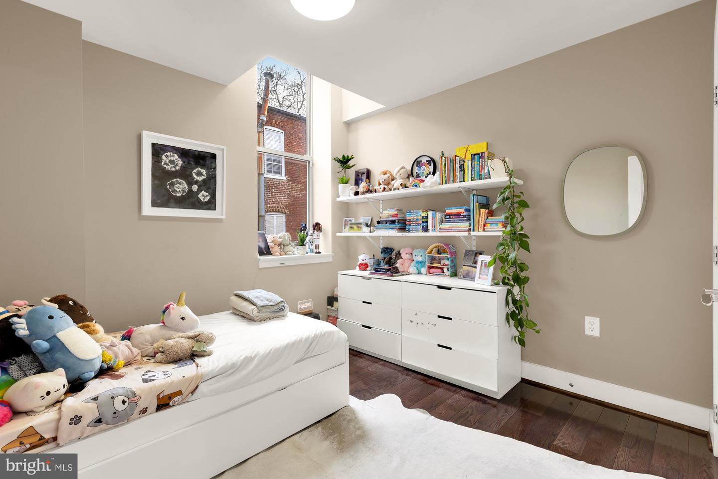 1341 MARYLAND AVE NE #103